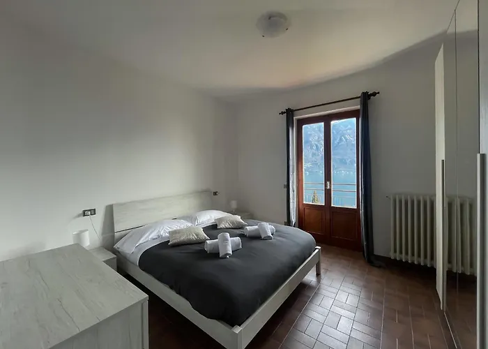 Tivano, Balcone Con Vista